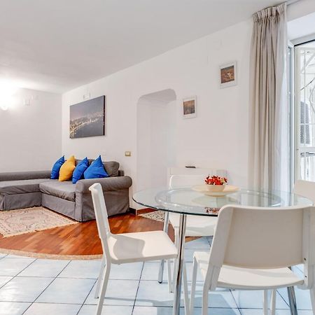 Guesthost - Casa Querida Central & Elegant Flat Неаполь Екстер'єр фото