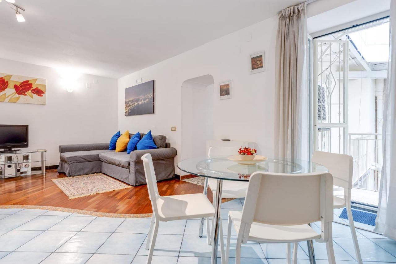 Guesthost - Casa Querida Central & Elegant Flat Неаполь Екстер'єр фото
