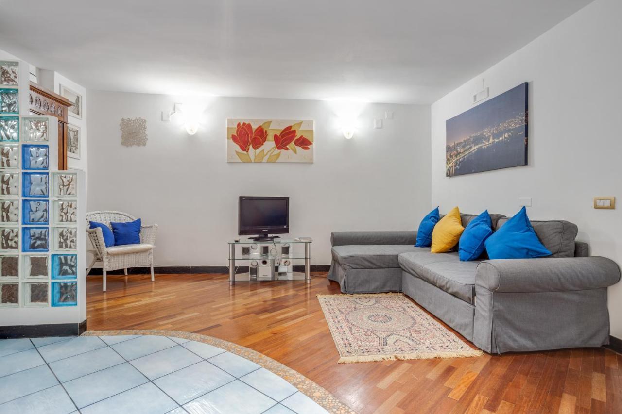 Guesthost - Casa Querida Central & Elegant Flat Неаполь Екстер'єр фото
