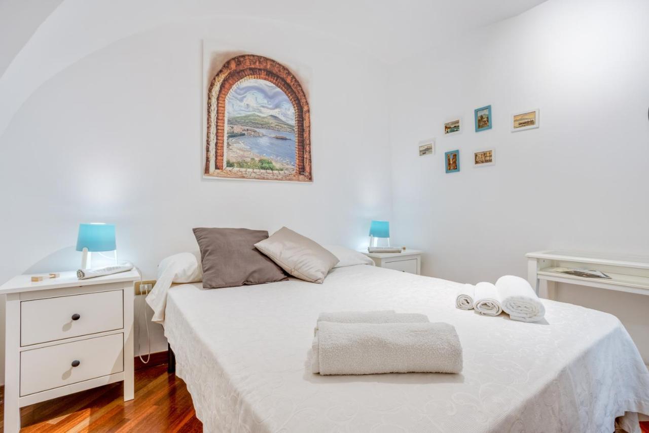 Guesthost - Casa Querida Central & Elegant Flat Неаполь Екстер'єр фото